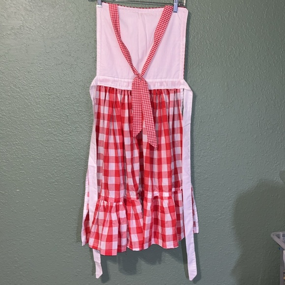 Vintage handmade Red and White Gingham Apron homestead modest cottagecore - Picture 5 of 5